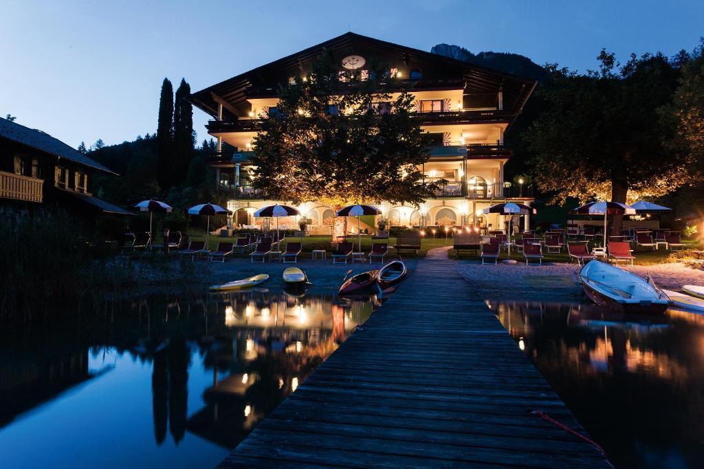 Hotel Seewinkel Fuschl am See Exterior photo