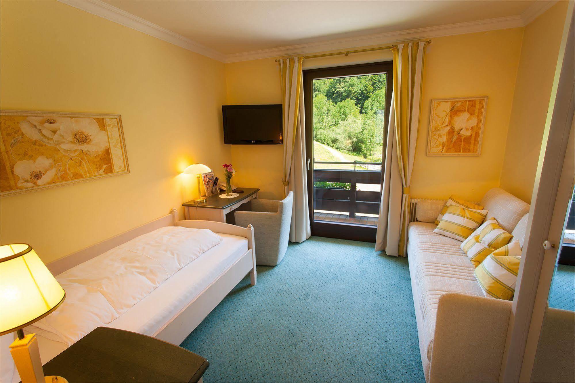 Hotel Seewinkel Fuschl am See Exterior photo