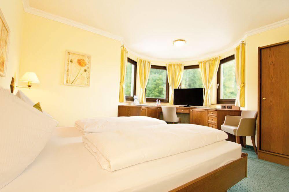 Hotel Seewinkel Fuschl am See Exterior photo